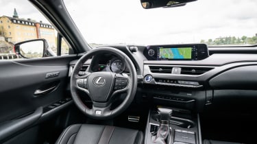 Lexus UX - interior