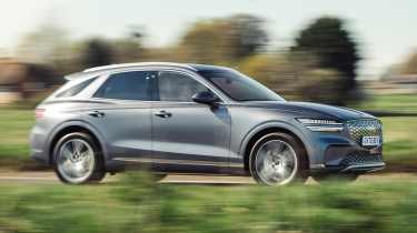 Genesis GV70 Electrified - side