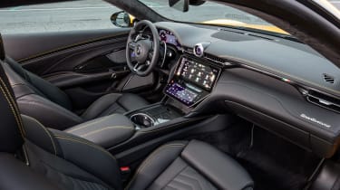 Maserati GranTurismo - dash