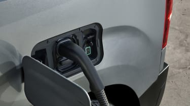 Fiat e-Doblo - charging port
