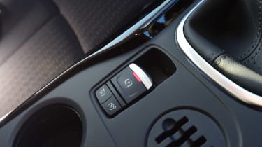 Renault Kadjar - long term buttons