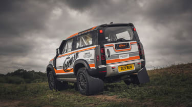 Land Rover Defender Bowler - rear