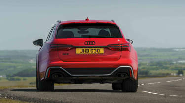 Audi RS 6 Avant - rear full width