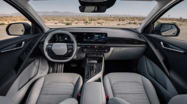 New Kia Niro revealed - interior