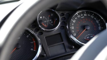 Peugeot 207 GTi dashboard