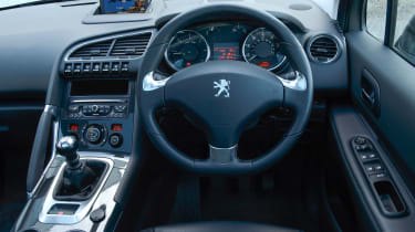 Used Peugeot 3008 - dash