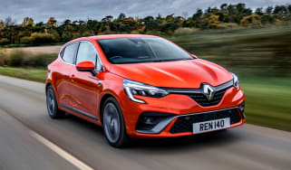 Renault Clio - front driving 
