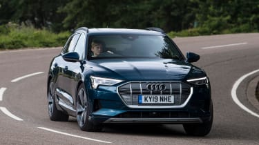 Audi e-tron - front cornering