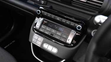 Hyundai Inster - climate controls