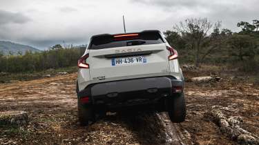 Dacia Duster AWD - full rear