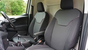 Ford-Transit-Courier-seats2.jpg