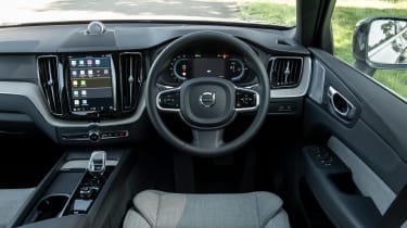 Volvo XC60 - dashboard and steering wheel