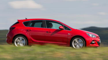 Vauxhall Astra BiTurbo five-door panning shot