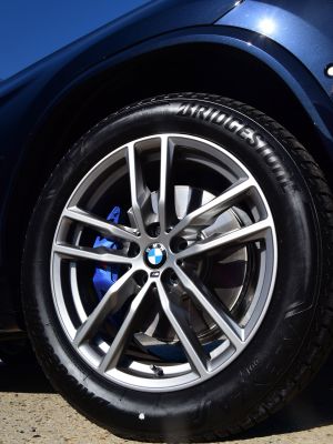 BMW-X3-PHEV---wheel.jpg