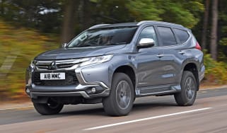 Mitsubishi Shogun Sport front