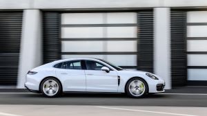 Porsche%20Panamera%202020%20facelift%20official-29.jpg