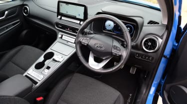 Hyundai Kona Electric - interior (driver&#039;s door view)