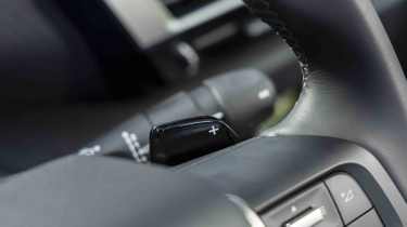 Citroen C4 - gearshift paddle