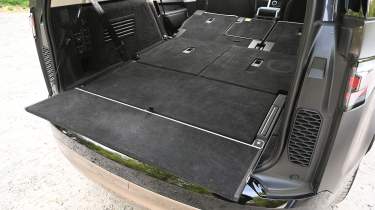 Land Rover Discovery Tempest - boot with all seats folded