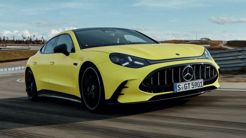 メルセデスAMG GT 4ドアクーペ、2026年モデルを発表