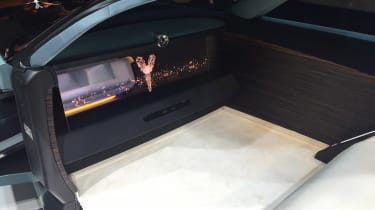 Rolls-Royce Vision Next 100 - interior screen reveal