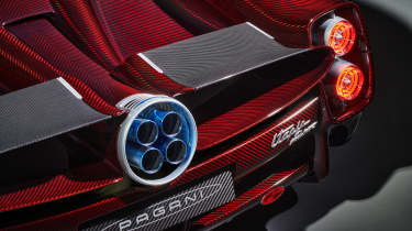 Pagani Utopia Roadster - rear aero with exhaust