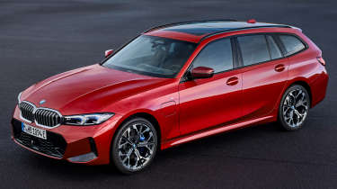 BMW 3 Series Touring Facelift overhead shot