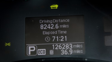 EV driving school - Nissan Leaf - display
