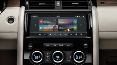 Land Rover Discovery 2017 - official incontrol touch pro