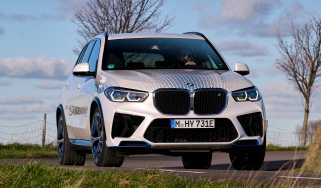 BMW iX5 Hydrogen - front cornering