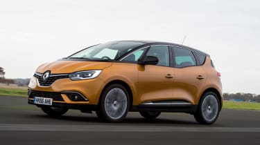 Renault Scenic - front
