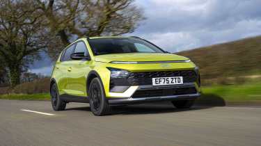 Hyundai Bayon - front tracking