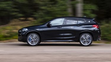 BMW X2 - side tracking