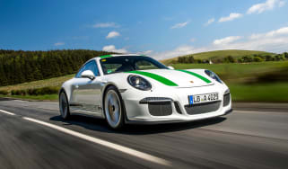 Porsche 911 R - front action