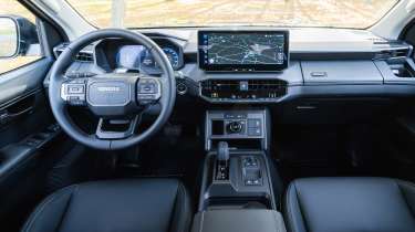 Toyota Hilux - dash