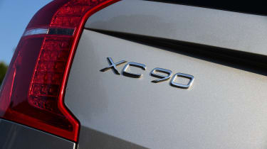 Volvo XC90 - rear badge