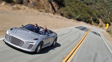 Audi e-tron Spyder front tracking