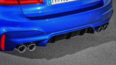BMW M5 - rear detail