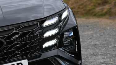 Hyundai Tucson - headlight
