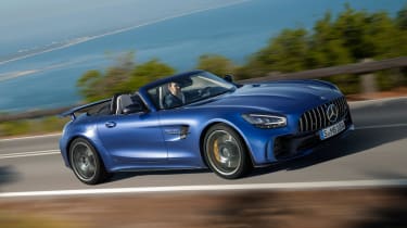 Mercedes-AMG GT R Roadster - front tracking