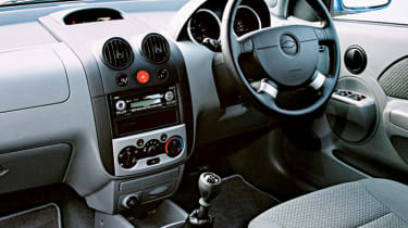 Chevrolet Kalos SX interior