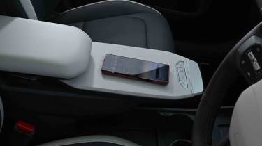 Kia EV3 - centre console