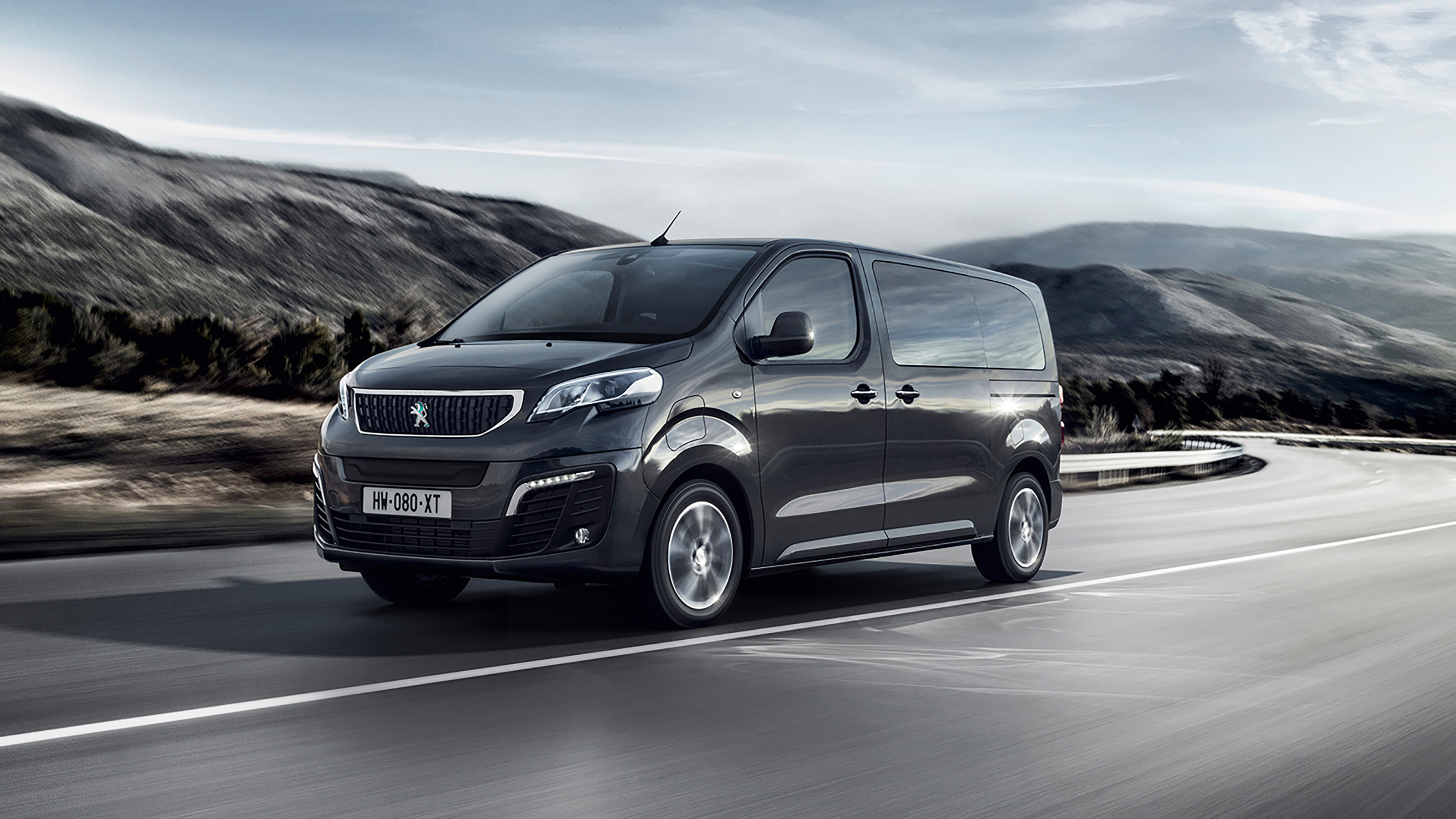 New all-electric Peugeot e-Traveller minibus revealed | Auto Express