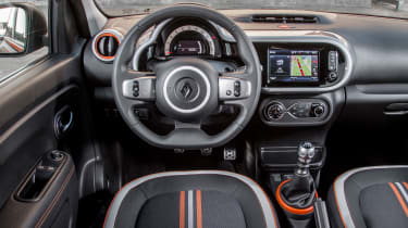 Renault Twingo GT - interior