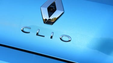 Renault Clio - boot badge