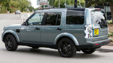 Land Rover Discovery rear quater