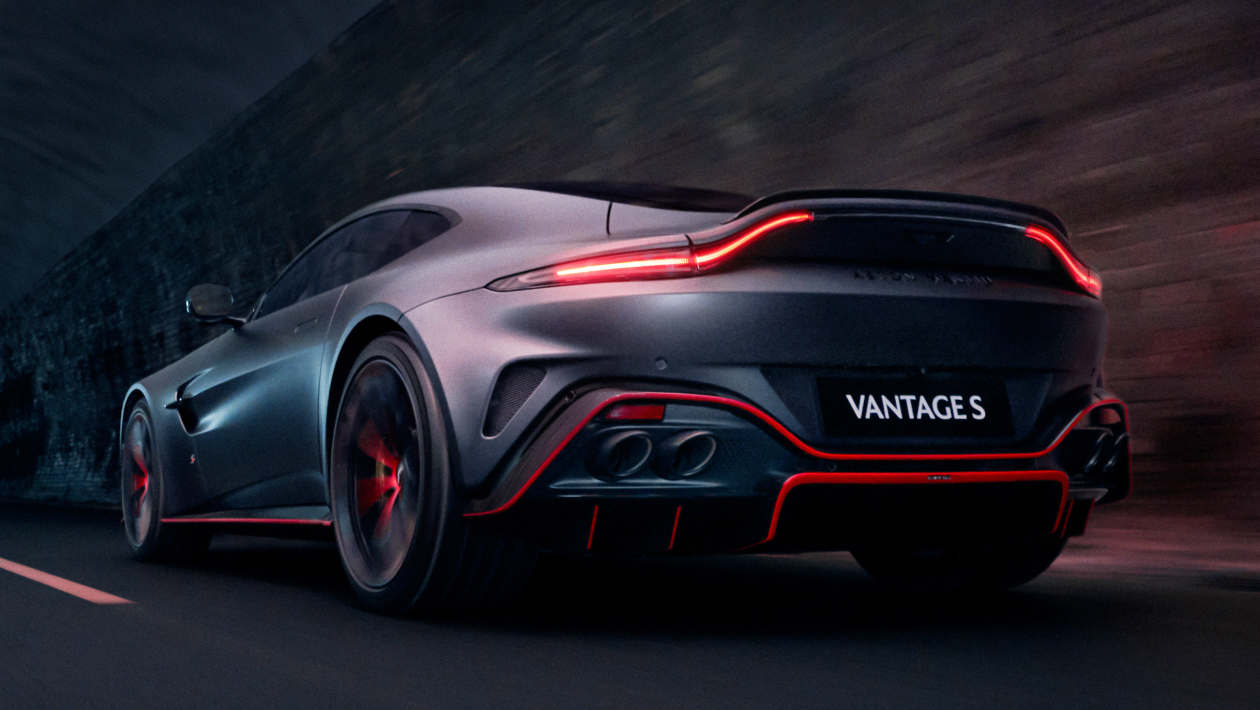 Aston Martin Vantage S - сзади