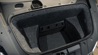 Audi R8 Spyder boot