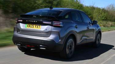 Citroen e-C4 - rear tracking, alt