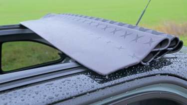 Toyota Aygo X - sunroof